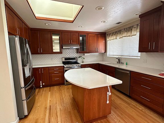 4th image of 5027 Kingston Way