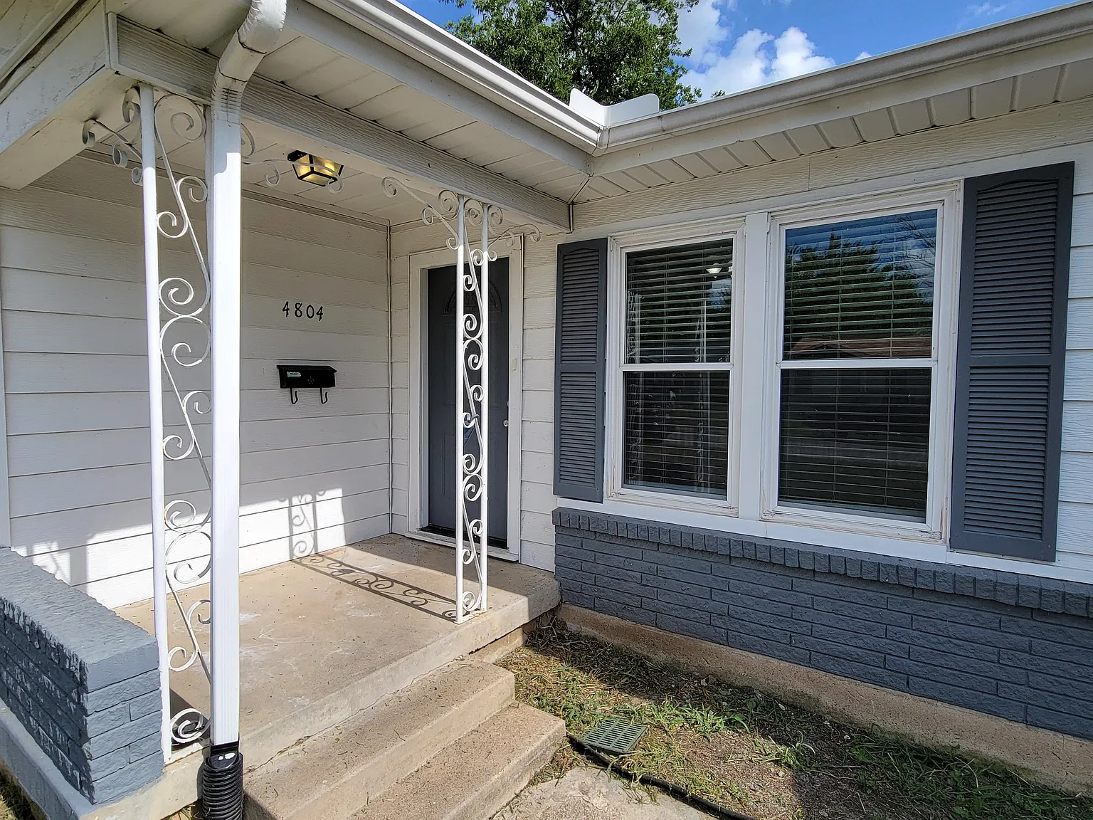 3 bed, 1295 sqft, $1,795 — Photo 3