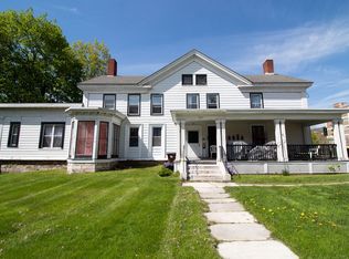 302 Pleasant St APT 2, Bennington, VT 05201