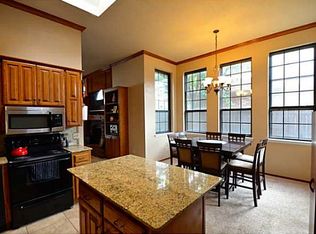 2105 NE 11th St, Moore, OK 73160
