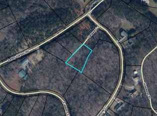 121 Getaway Ln, West Union, SC 29696