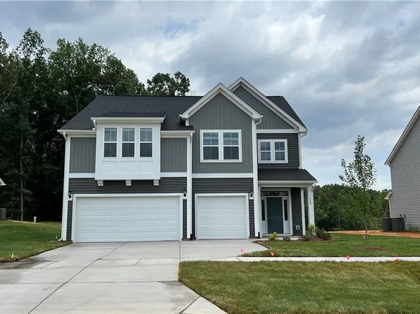 1240 Creek Knoll Dr, Lewisville, NC 27023