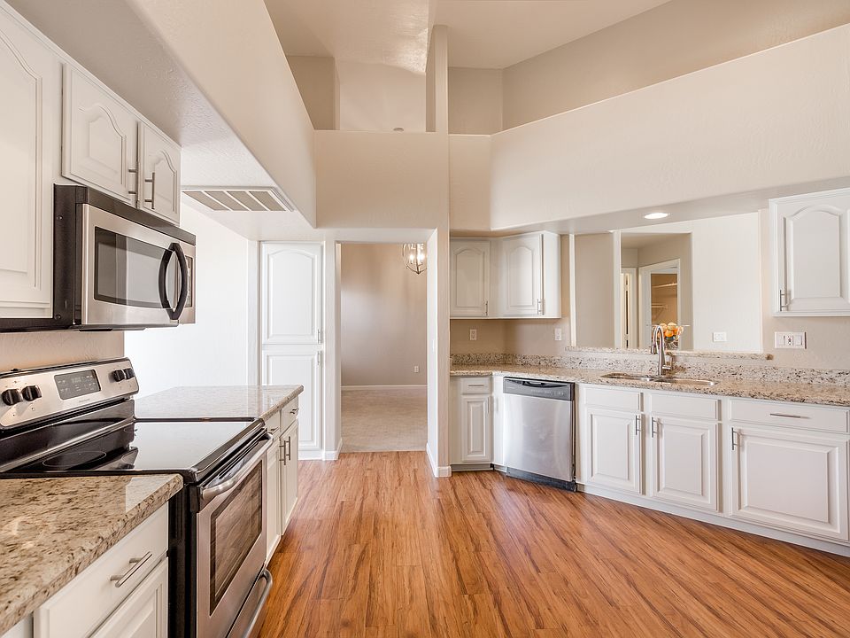1st image of 1747 E Northern Ave Unit 206