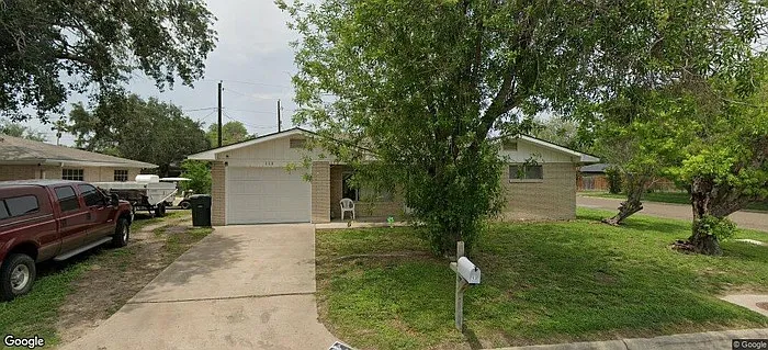 113 E Hoogland Ave