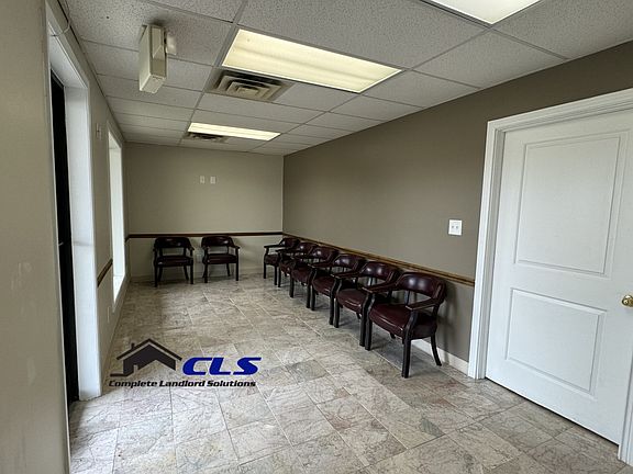 4th image of 4414 S 7th St #A