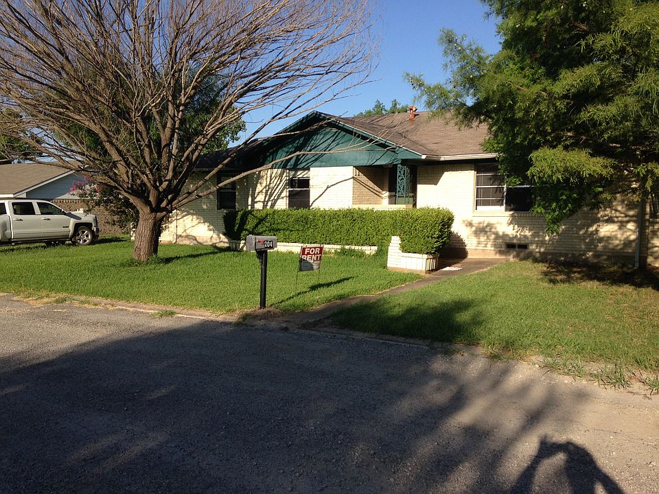 1st image of 204 Sunnybrook Ln