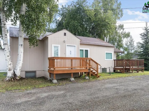 323 Antoinette Ave, Fairbanks, AK 99701