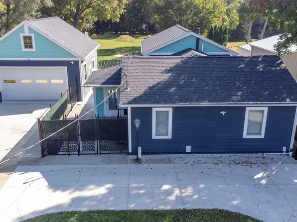 4125 E 30th St, Des Moines, IA 50317