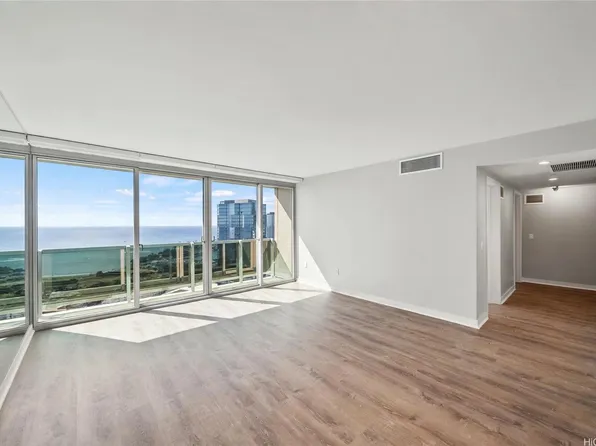 1177 Queen St APT 4002, Honolulu, HI 96814