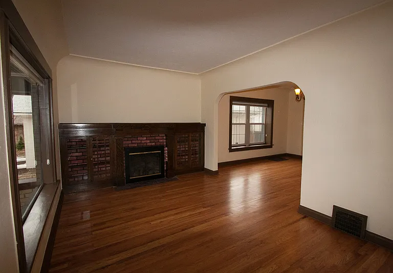 3733 Grove St — Photo 6