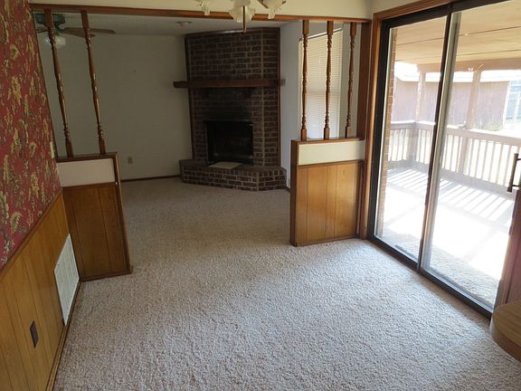 3rd image of 8421 Bigwood Dr