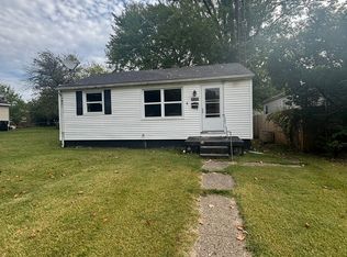 1806 Huey St, South Bend, IN 46628