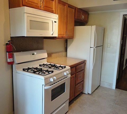 4th image of 1528 Northwest Blvd APT D