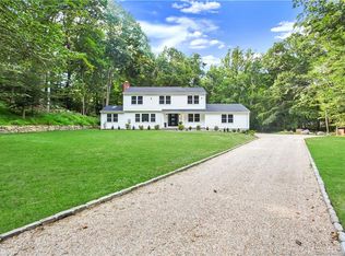 82 Pinnacle Rock Rd, Stamford, CT 06903