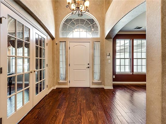 2nd image of 4585 Mountain Laurel Dr