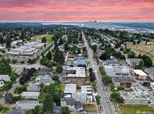 8823 9th Ave SW #C, Seattle, WA 98106