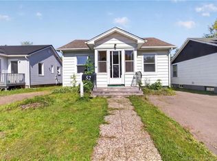 52 Airport St, Dieppe, NB E1A2G4