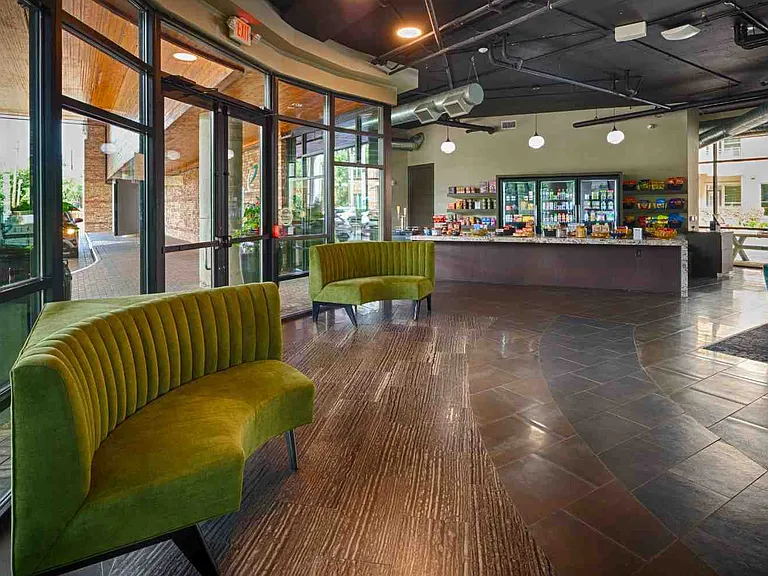 Elan Med Center — Photo 25