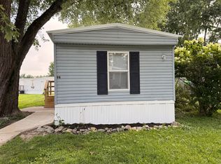 160 W Skyline Dr #98, Madison, IN 47250