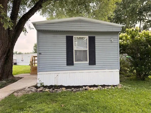 160 W Skyline Dr #98, Madison, IN 47250