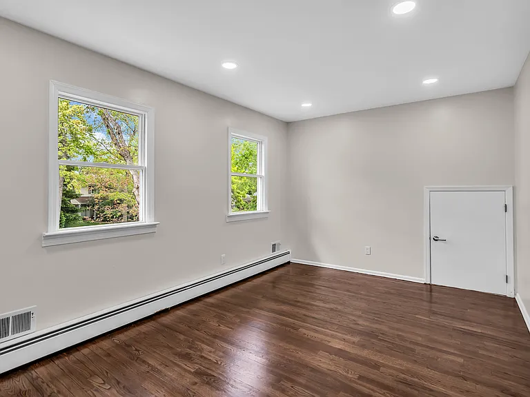 321 Marc Dr — Photo 29