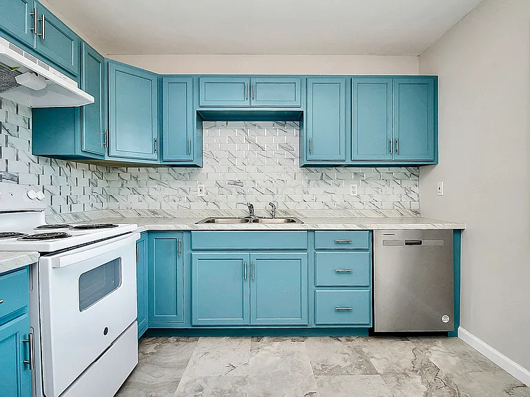 2244 English Dr — Photo 17
