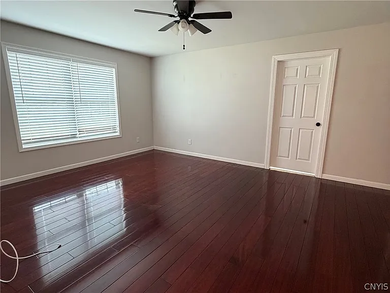 923 Emmett St — Photo 39