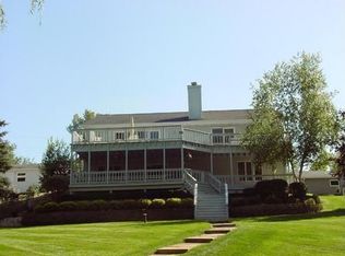 W5890 Bubbling Springs Dr, Elkhorn, WI