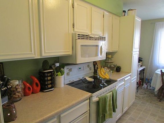 4th image of 8837 Ironwood Ave S