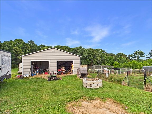 3rd image of 5476 Jesse Small Rd