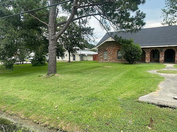 3rd image of 3315 Baytree St