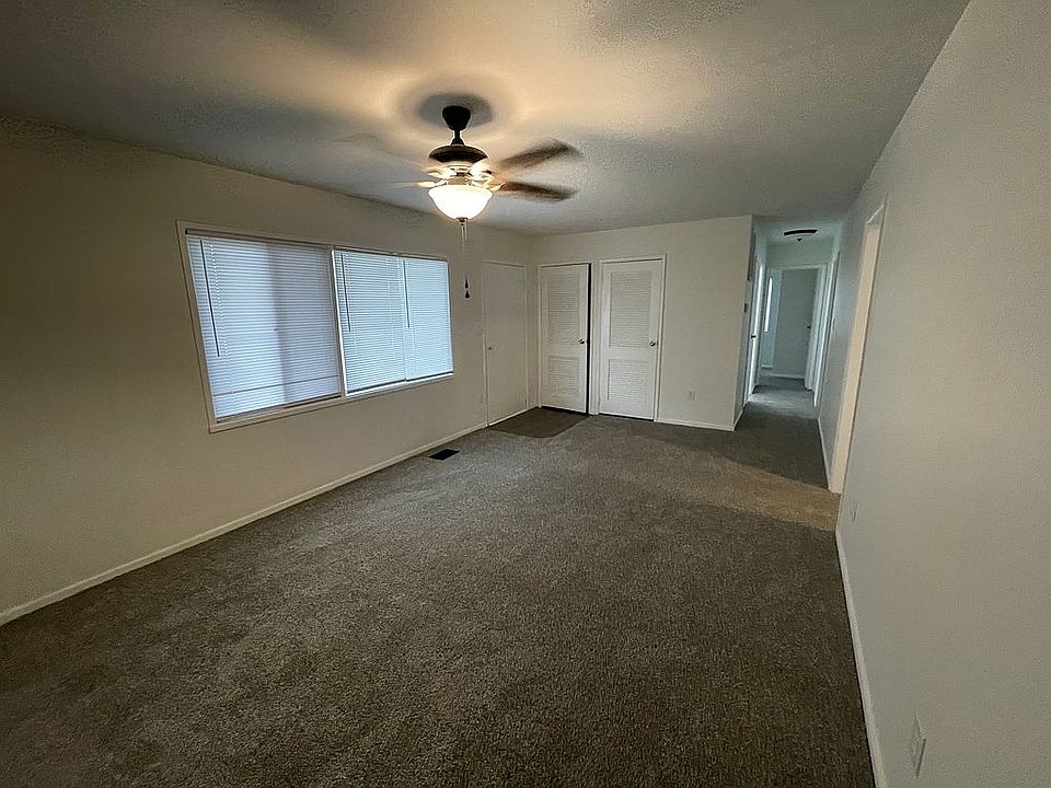 1st image of 76 Poe Ln