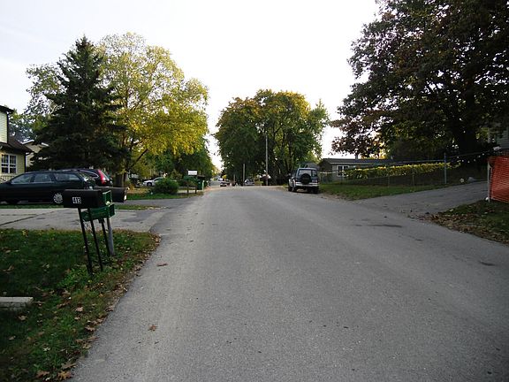3rd image of 413 Hillandale Dr