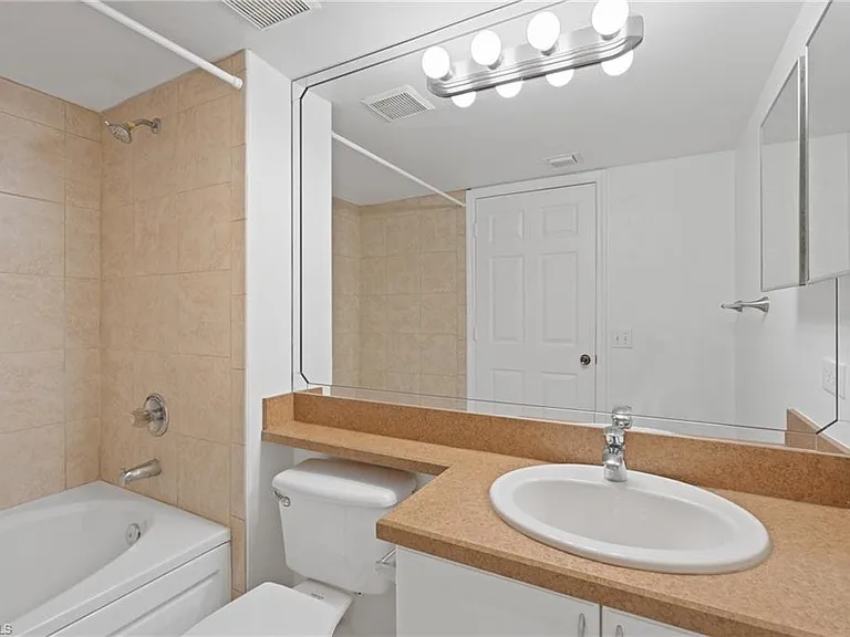 8940 Colonnades Ct E #734 — Photo 15