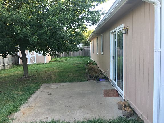3rd image of 2709 Fenwick Rd