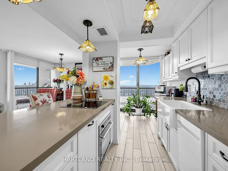 1333 Bloor St #2409 — Photo 8
