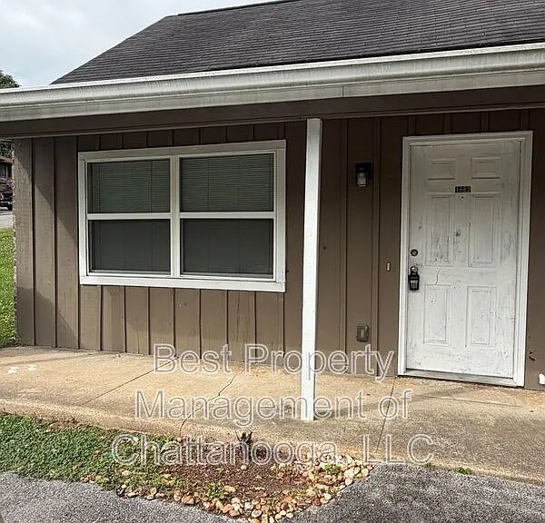 4683 Cary Ln — Photo 1