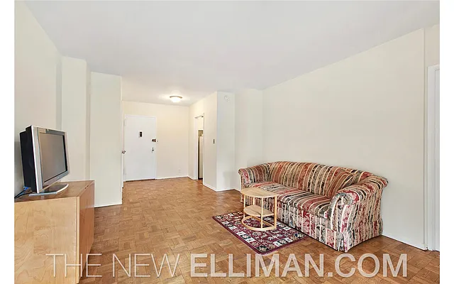 Sold by Douglas Elliman | media 18