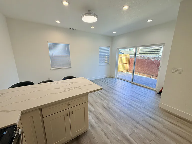 6018 Denver Dr — Photo 6
