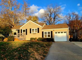 5245 Outlook St, Mission, KS 66202