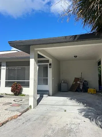 114 S Lakeside Dr — Photo 6