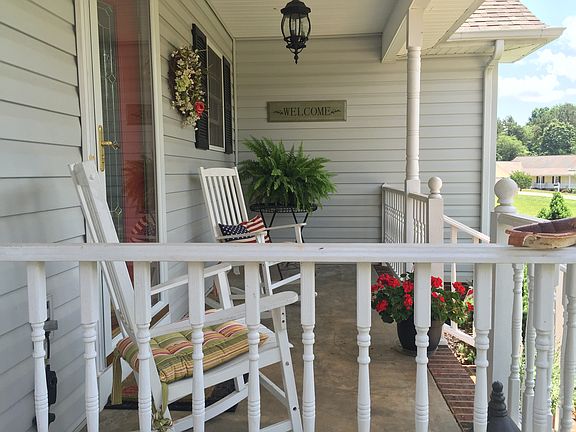 5th image of 2525 Carriage Ln