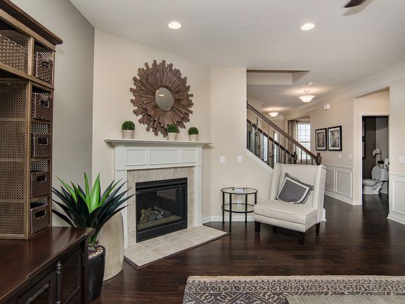 Gathering Room w Fireplace