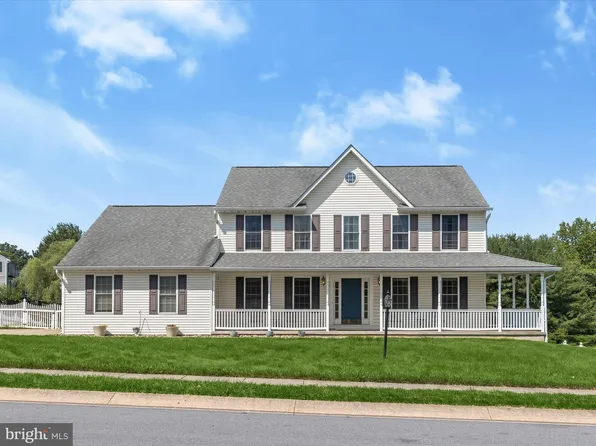 405 Charter Ct, Westminster, MD 21157