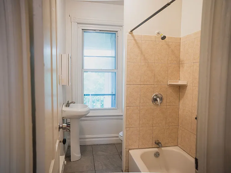 622 Chew Street — Photo 14