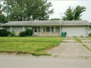 440 NW 6th St, Earlham, IA 50072