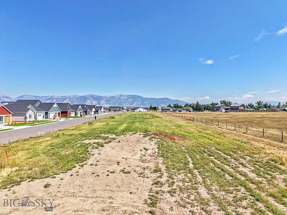 5th image of 712 Spaniel Ln