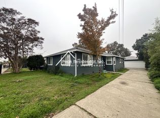 4881 Iowa Ave, Sacramento, CA 95824