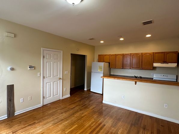645 Washington Ave #1