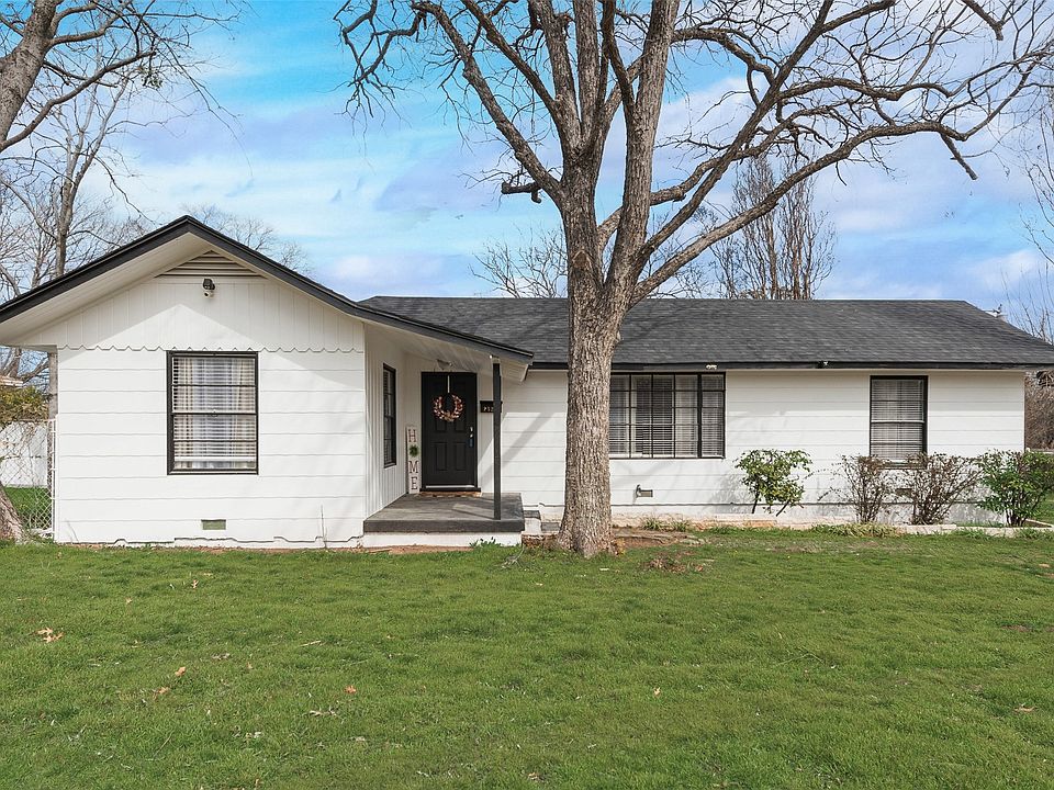 1st image of 2527 Glencrest Dr